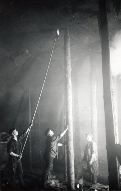 Eston Ironstone Mine Photo 6: Timber Work by Deputies