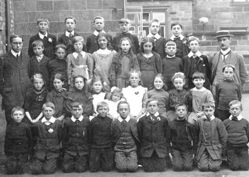 Richard White’s Photo of Normanby School - Standard 6 Class 1914